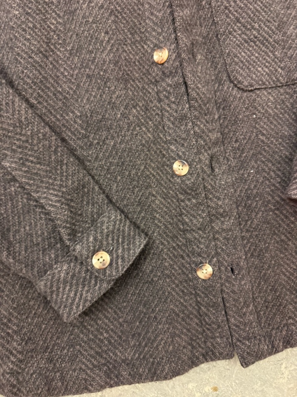 Abercrombie & Fitch Dark Brown Herringbone Button-Up Shacket Medium New - Picture 4 of 6